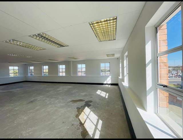 370M² OFFICE TO LET IN FOURWAYS